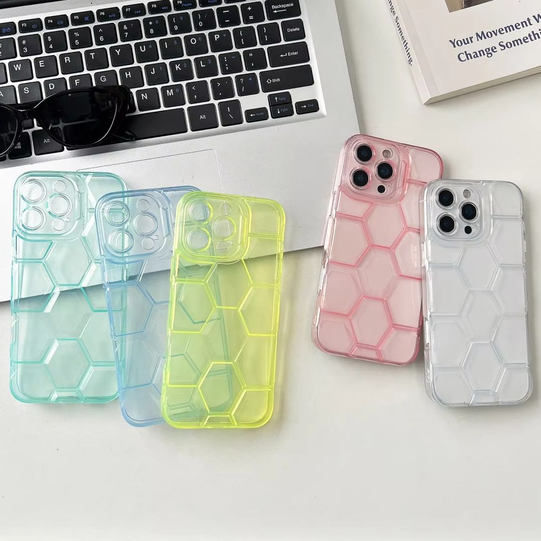Honeycomb Geometric Football P - Clear Shockproof Bumper Case recension och pris